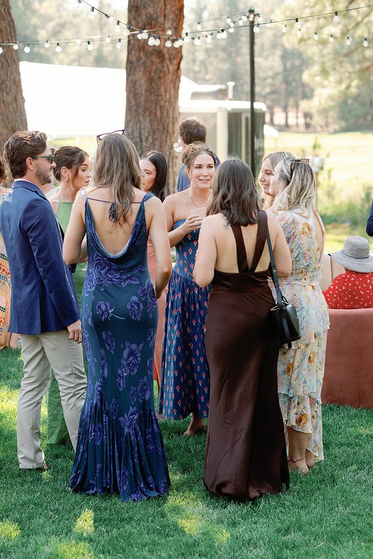 guests at a central oregon wedding