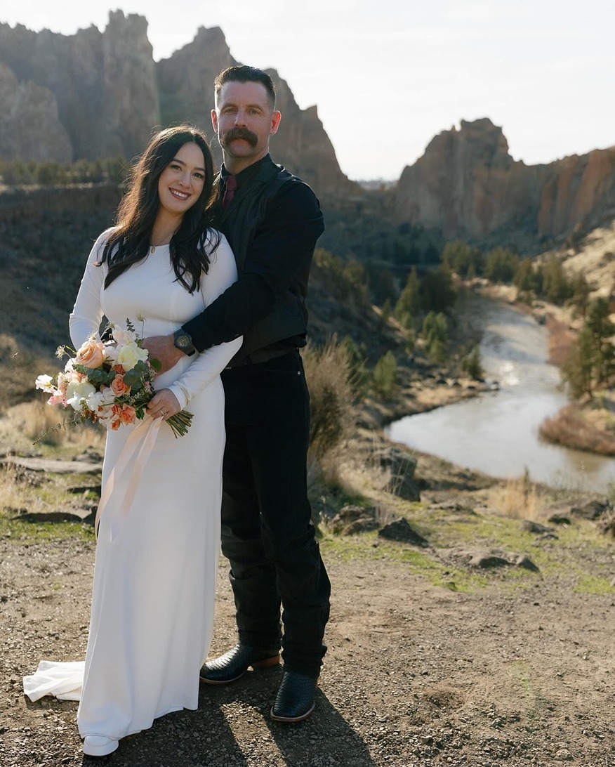 bend wedding guide
